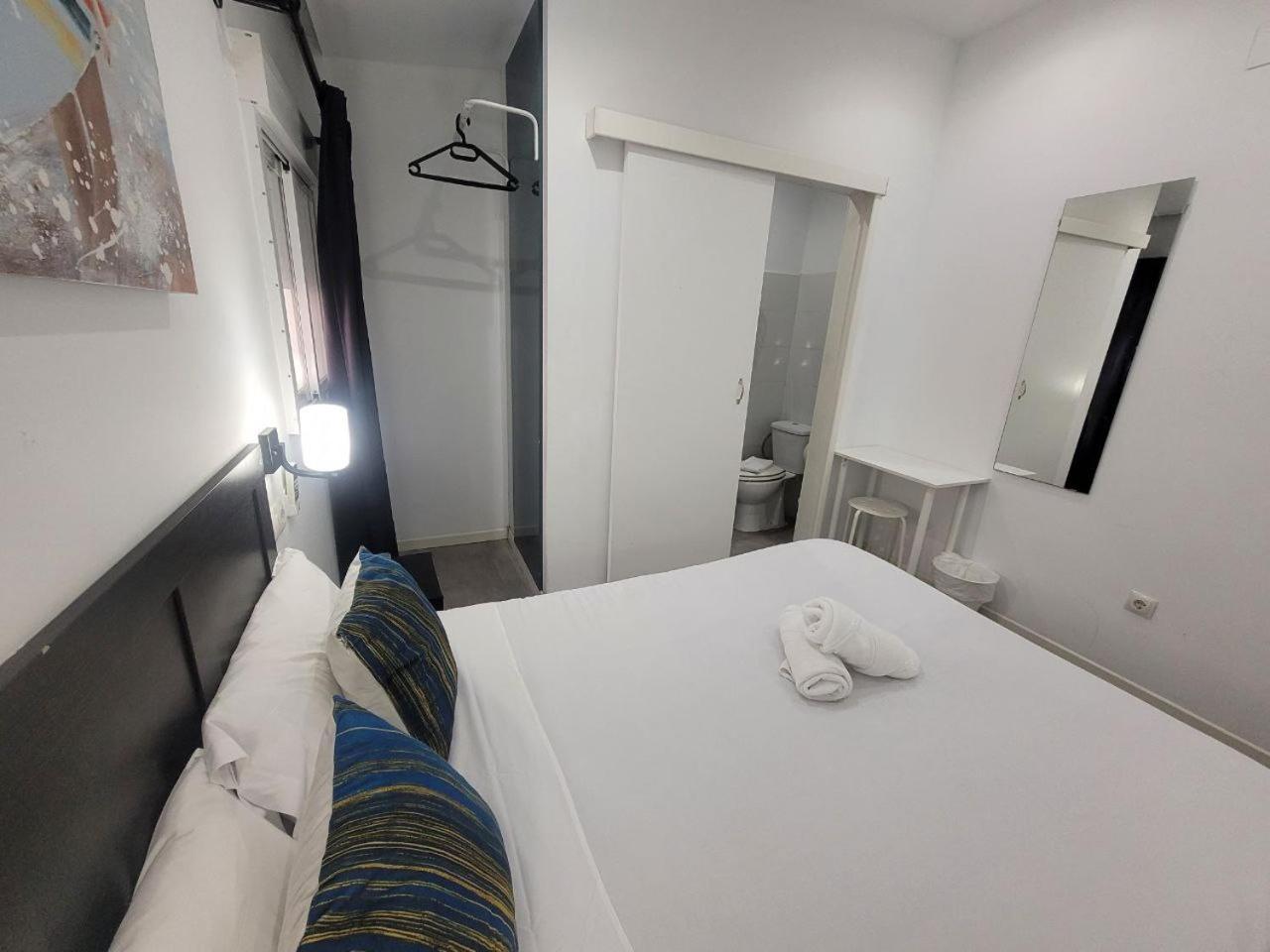 Ayz Frailes - Auto Check-In Property (Adults Only) Málaga Exterior foto